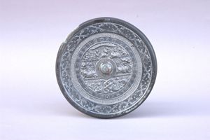 三段式神兽镜