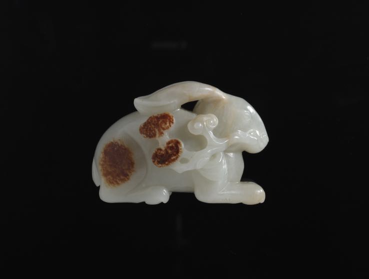 青白玉衔灵芝兔  