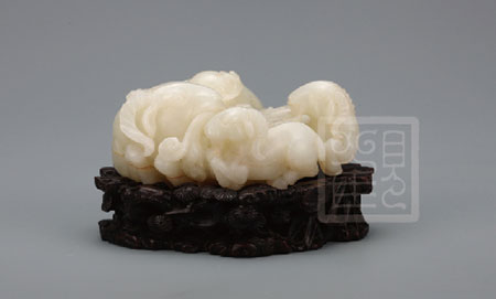 白玉雕三阳开泰摆件  清代