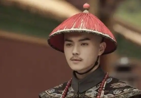 清代有爵位的皇族成员大表系