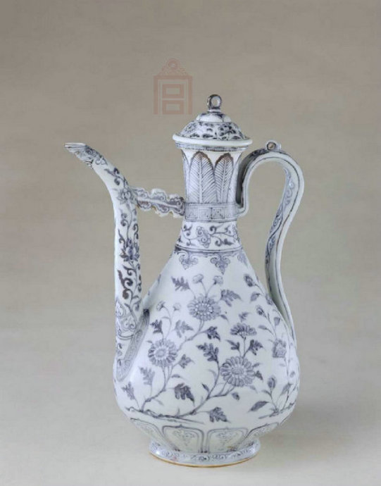故宫馆藏明洪武瓷器之——青花花卉纹执壶