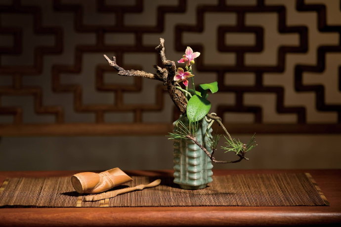 官窑花器在茶肆插花的应用