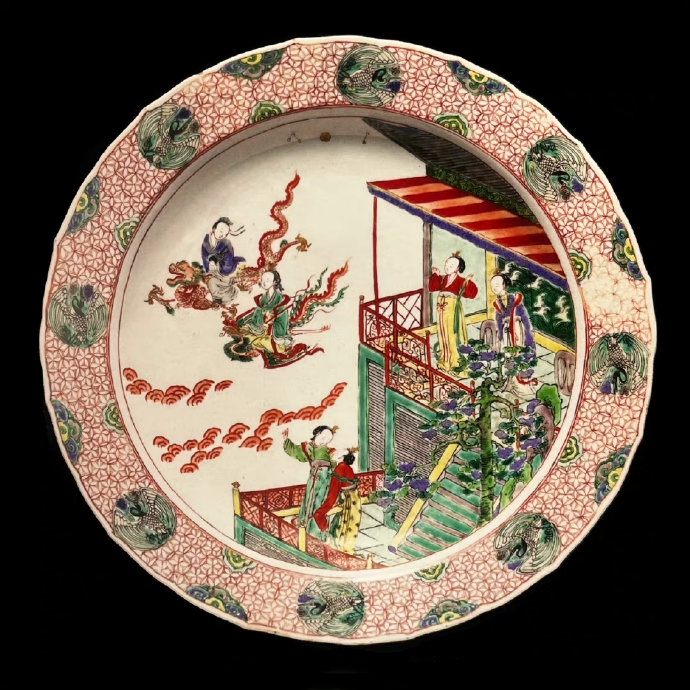 《星月下男子御龙，女子乘凤瓷盘》