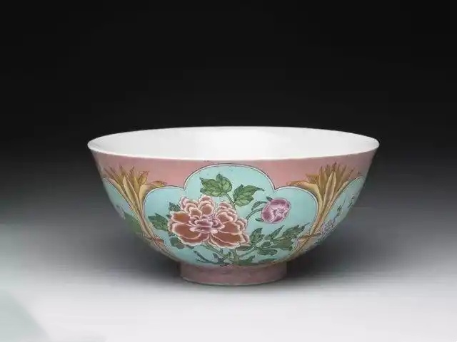 珐琅彩瓷，清代瓷器第一