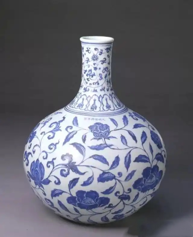 隐藏在欧洲著名油画中的中国瓷器