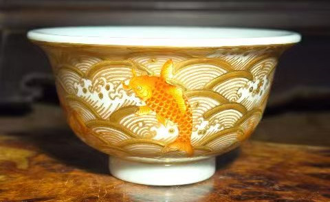 堆金与描金工艺的对比