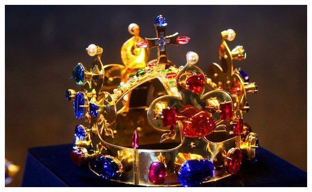 圣瓦茨拉夫王冠（Crown of Saint Wenceslas）