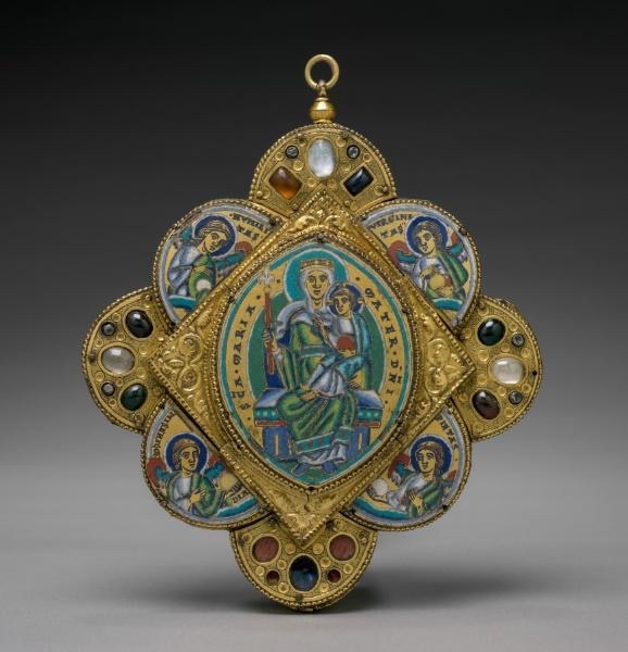《Pendant With The Virgin And Child》（与圣母子